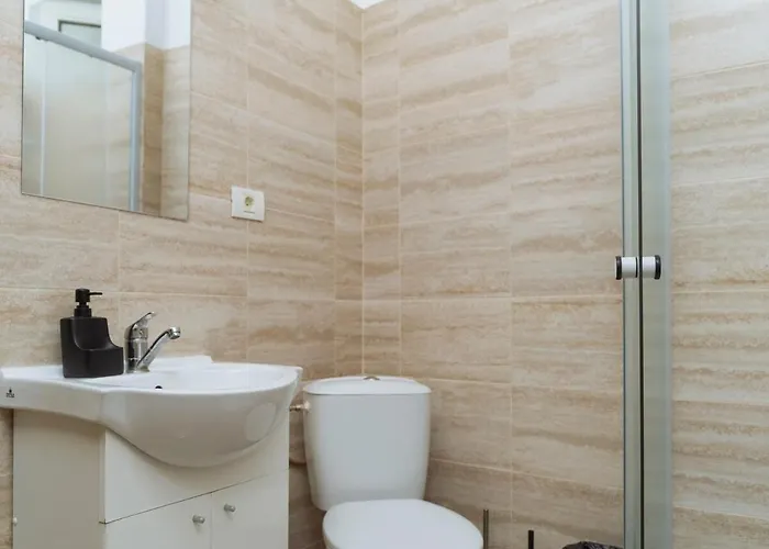 Urban Stillness - 3bd Hideaway Вилла Бухарест