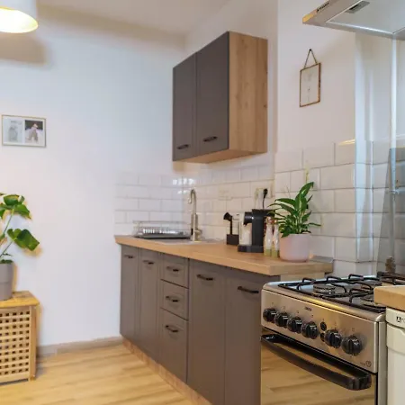 Urban Stillness - 3bd Hideaway Villa