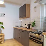 Urban Stillness - 3bd Hideaway וילה