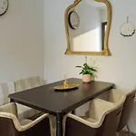 וילה Urban Stillness - 3bd Hideaway *