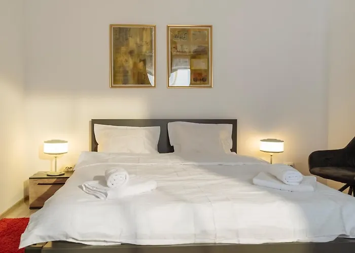 Villa Urban Stillness - 3bd Hideaway