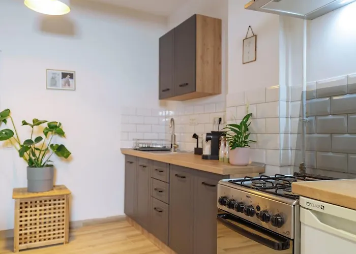 Urban Stillness - 3bd Hideaway Villa