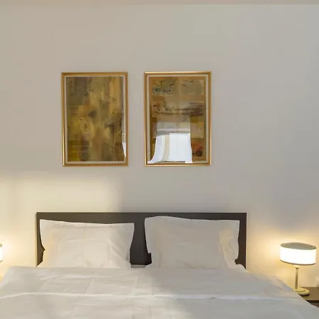 Urban Stillness - 3bd Hideaway *