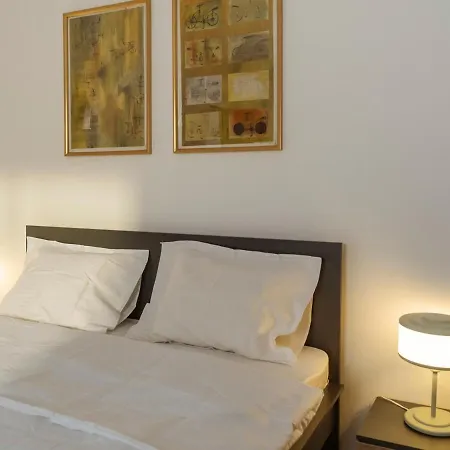 Urban Stillness - 3bd Hideaway * Bucareste